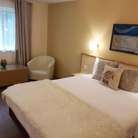 Travel Plaza Hotel Desborough Dış mekan fotoğraf