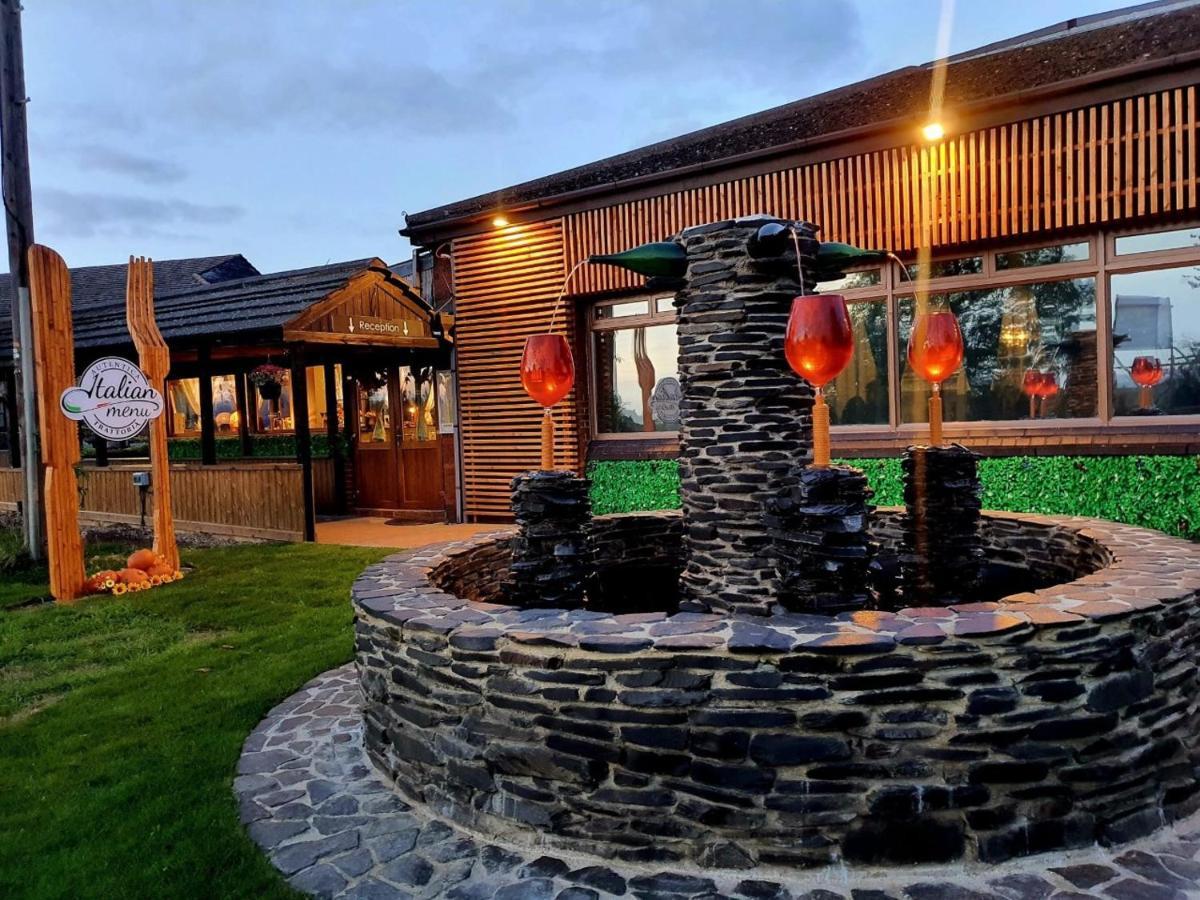 Travel Plaza Hotel Desborough Dış mekan fotoğraf