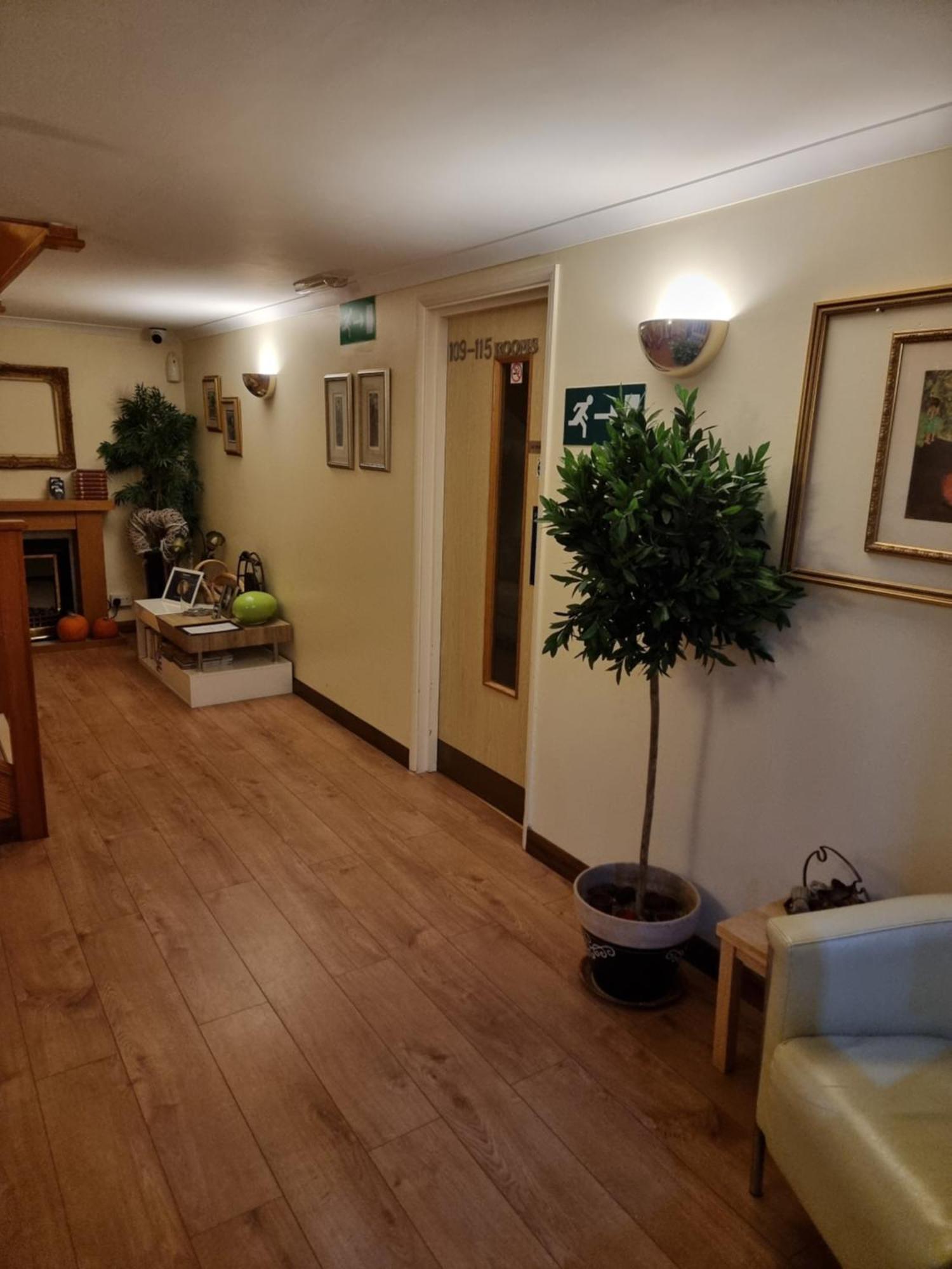 Travel Plaza Hotel Desborough Dış mekan fotoğraf
