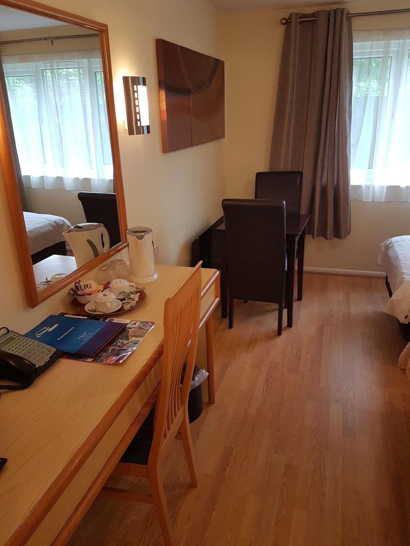 Travel Plaza Hotel Desborough Dış mekan fotoğraf