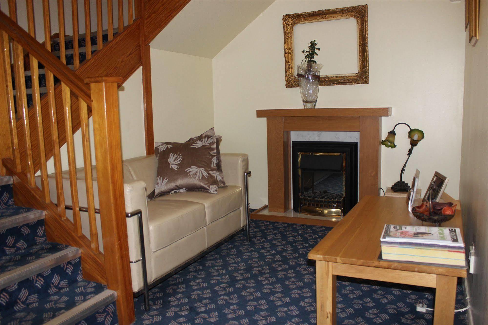 Travel Plaza Hotel Desborough Dış mekan fotoğraf